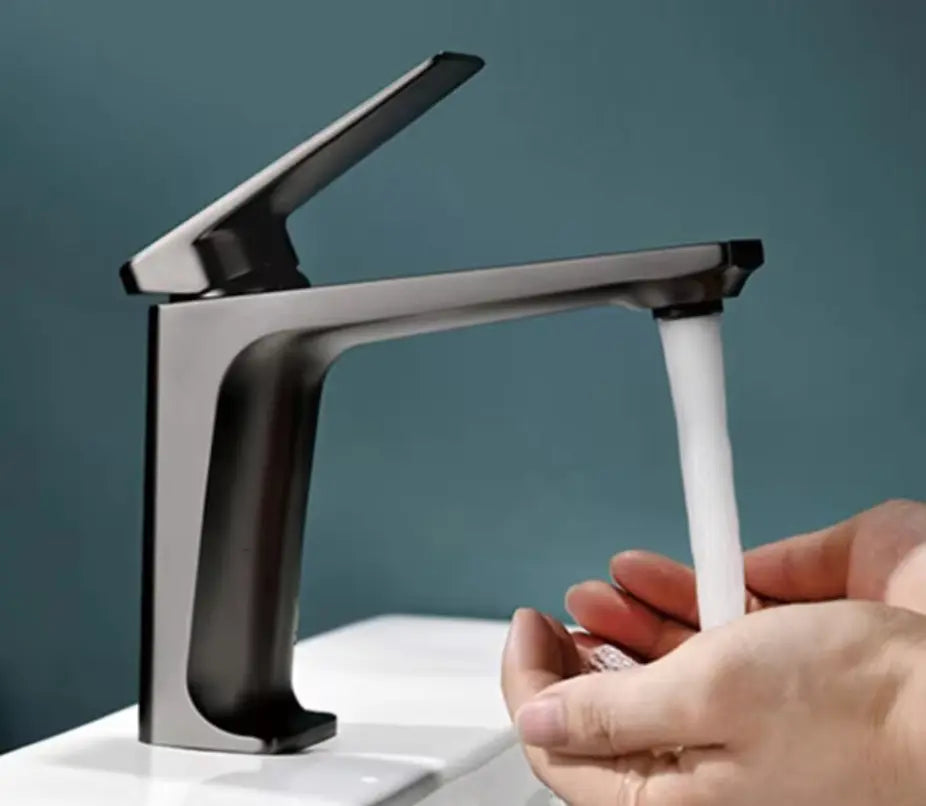 Mitigeur Lavabo Sur Plan Oberoi | 3 Finitions + Laiton Massif + Céramique | ROBINETTERIEPRO